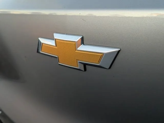 New 2026 Sterling Gray Metallic Chevrolet LT image 9