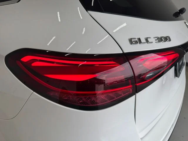 Certified Used 2026 Polar White Mercedes-Benz GLC 300 image 35