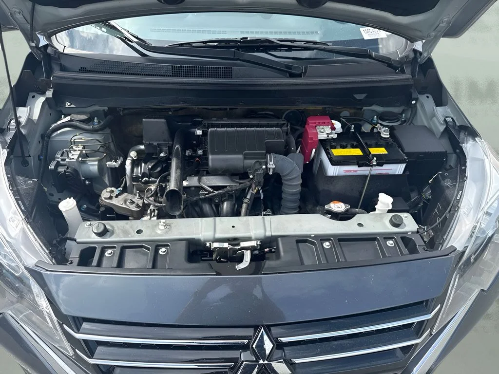 Used 2024  Mitsubishi ES image 16