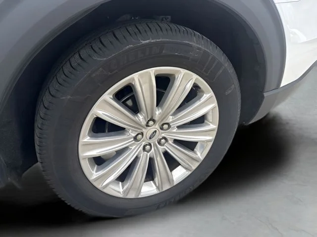 Used 2020 White Ford Limited image 17