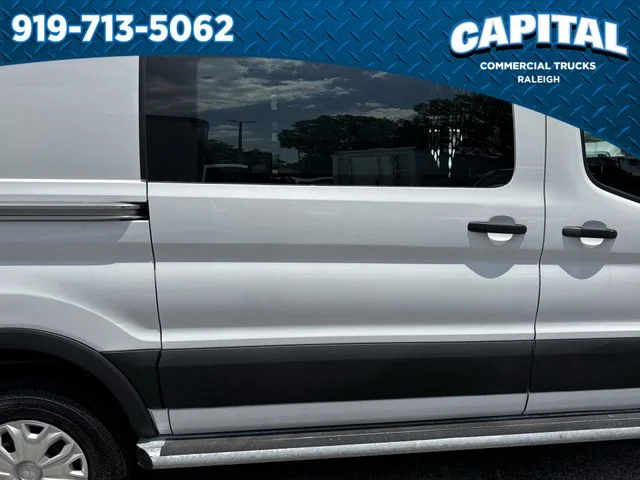 Used 2025 White Ford Base image 19