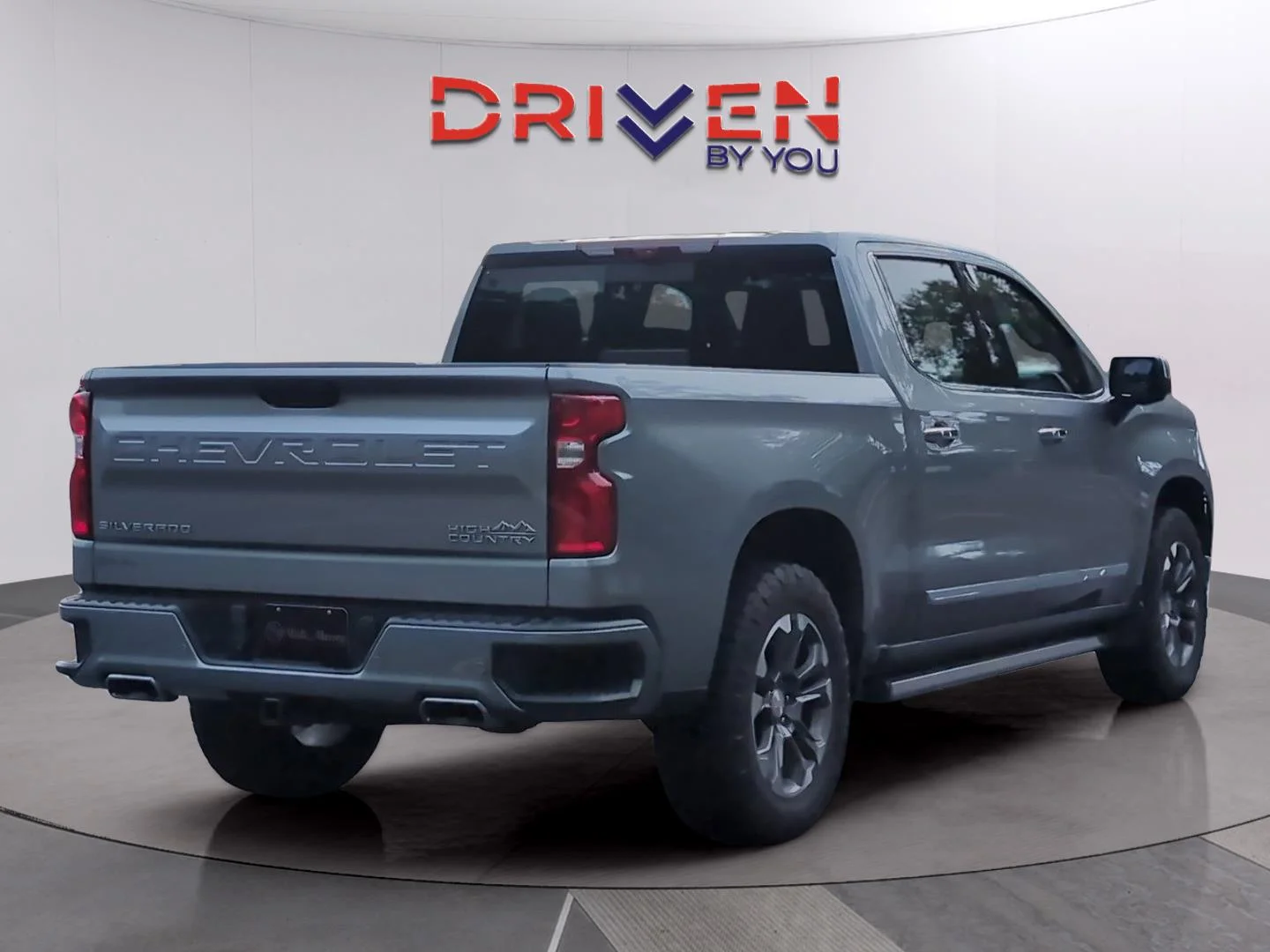 Used 2023 Sterling Gray Metallic Chevrolet High Country image 5