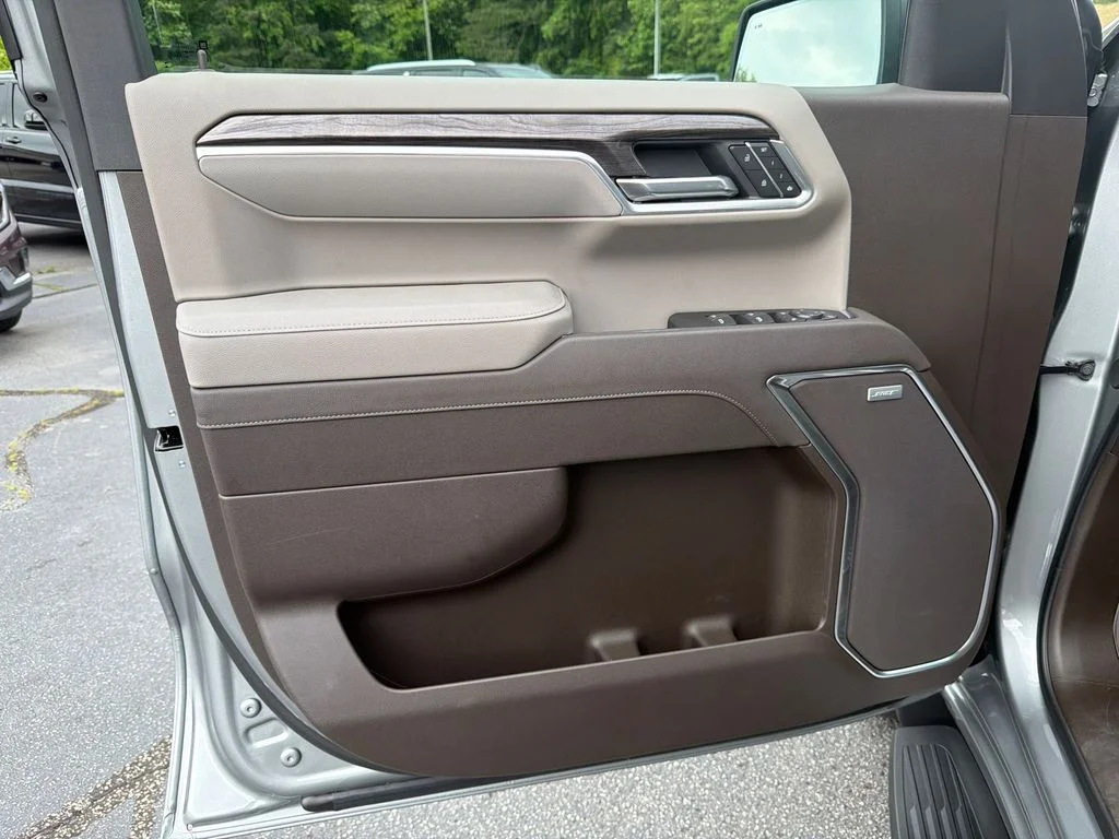 Used 2025 Gray Chevrolet LTZ image 10