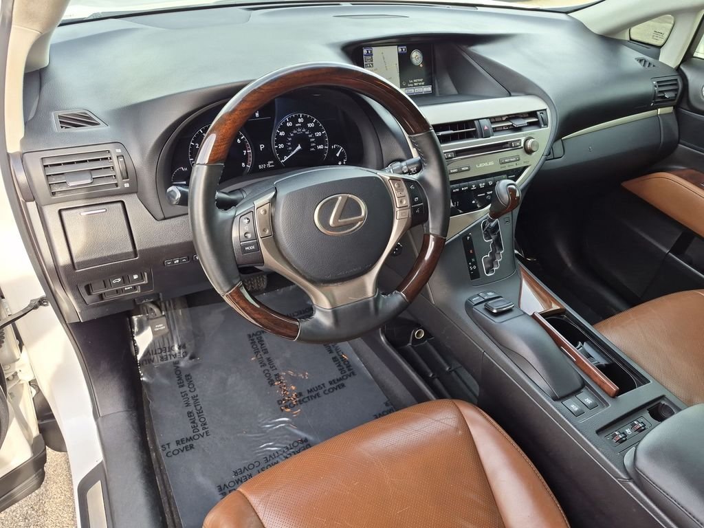 Used 2015 White Lexus 350 image 17