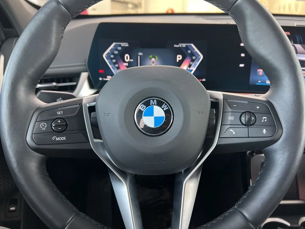 Used 2026 White BMW xDrive28i image 51