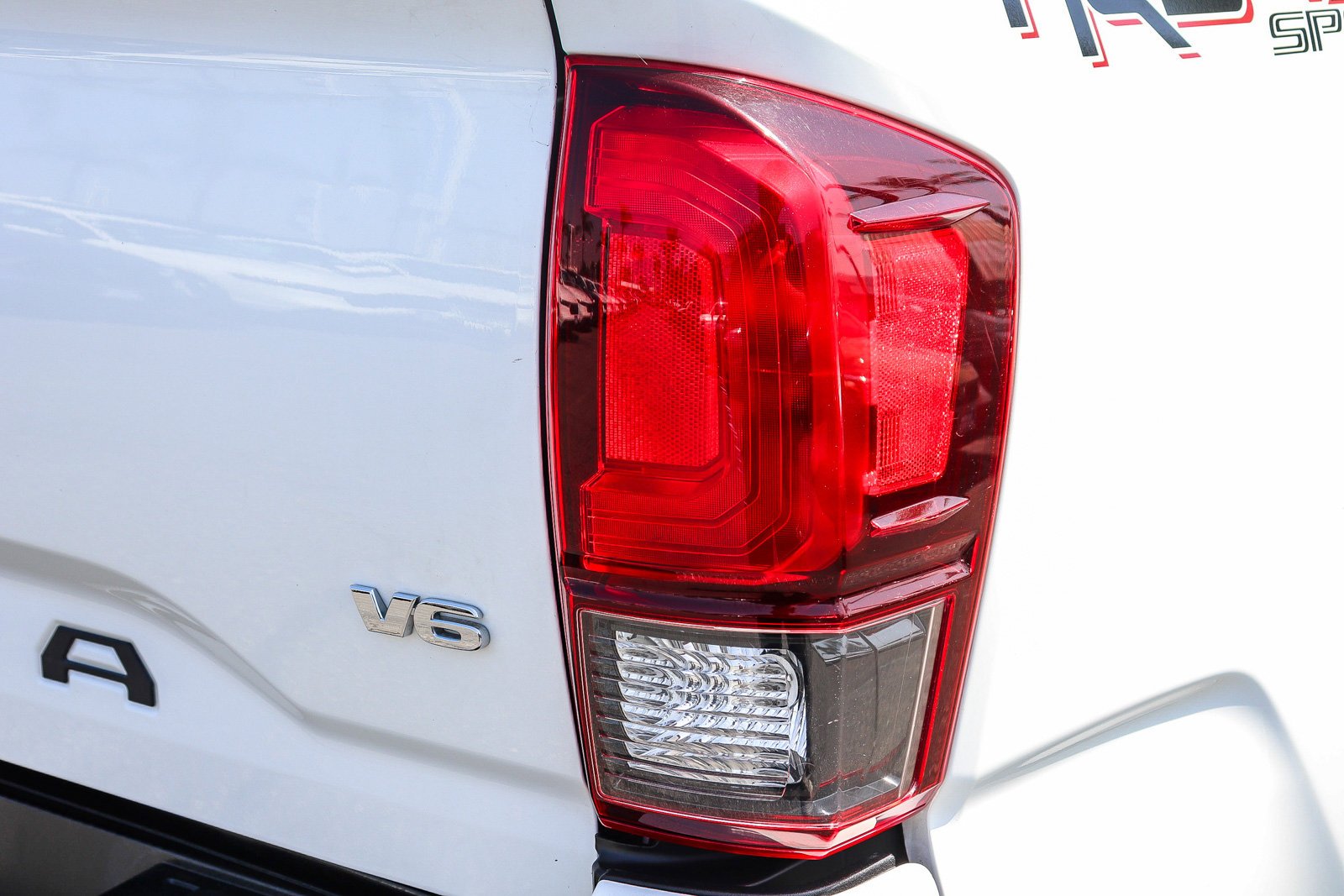Used 2018 Super White Toyota TRD Sport image 9
