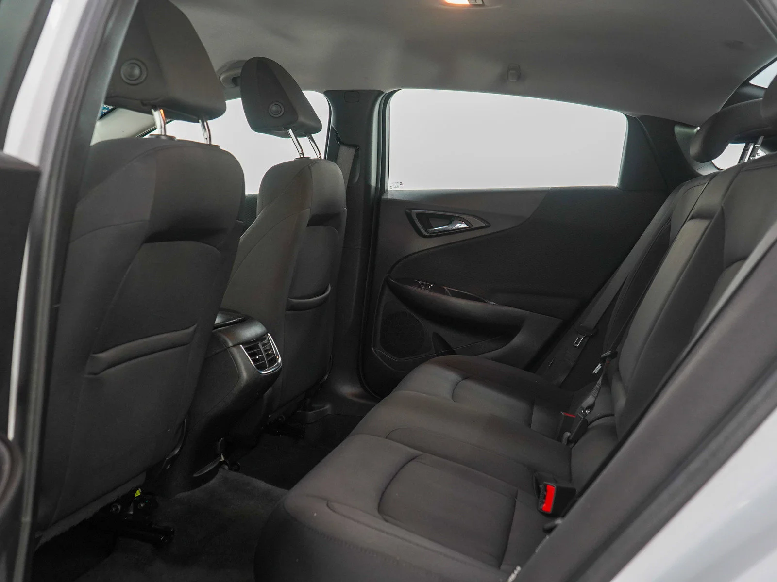 Used 2022 Summit White Chevrolet LT image 17