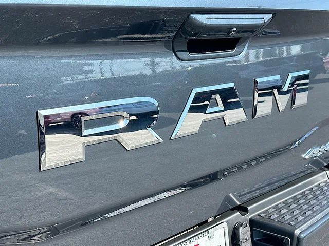 2026 RAM 2500 Laramie - Photo 20