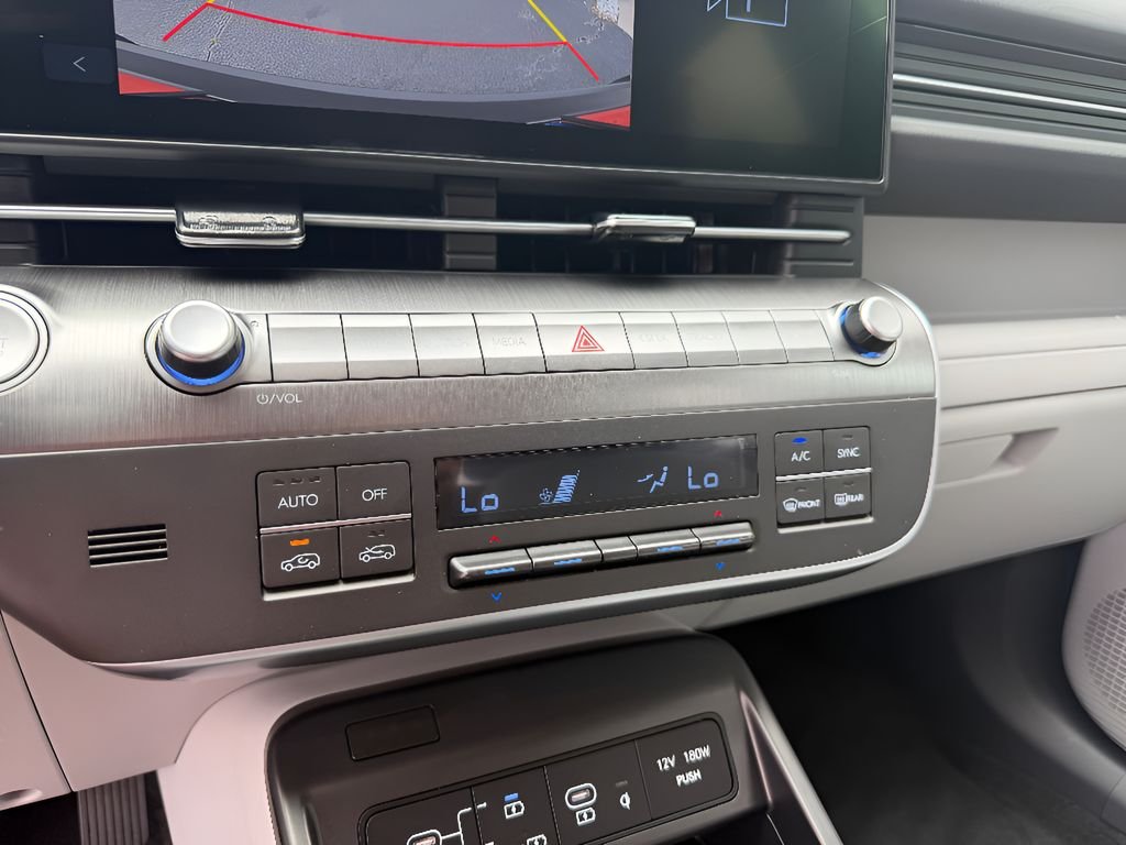 2025 Hyundai Kona SEL Convenience - Photo 29