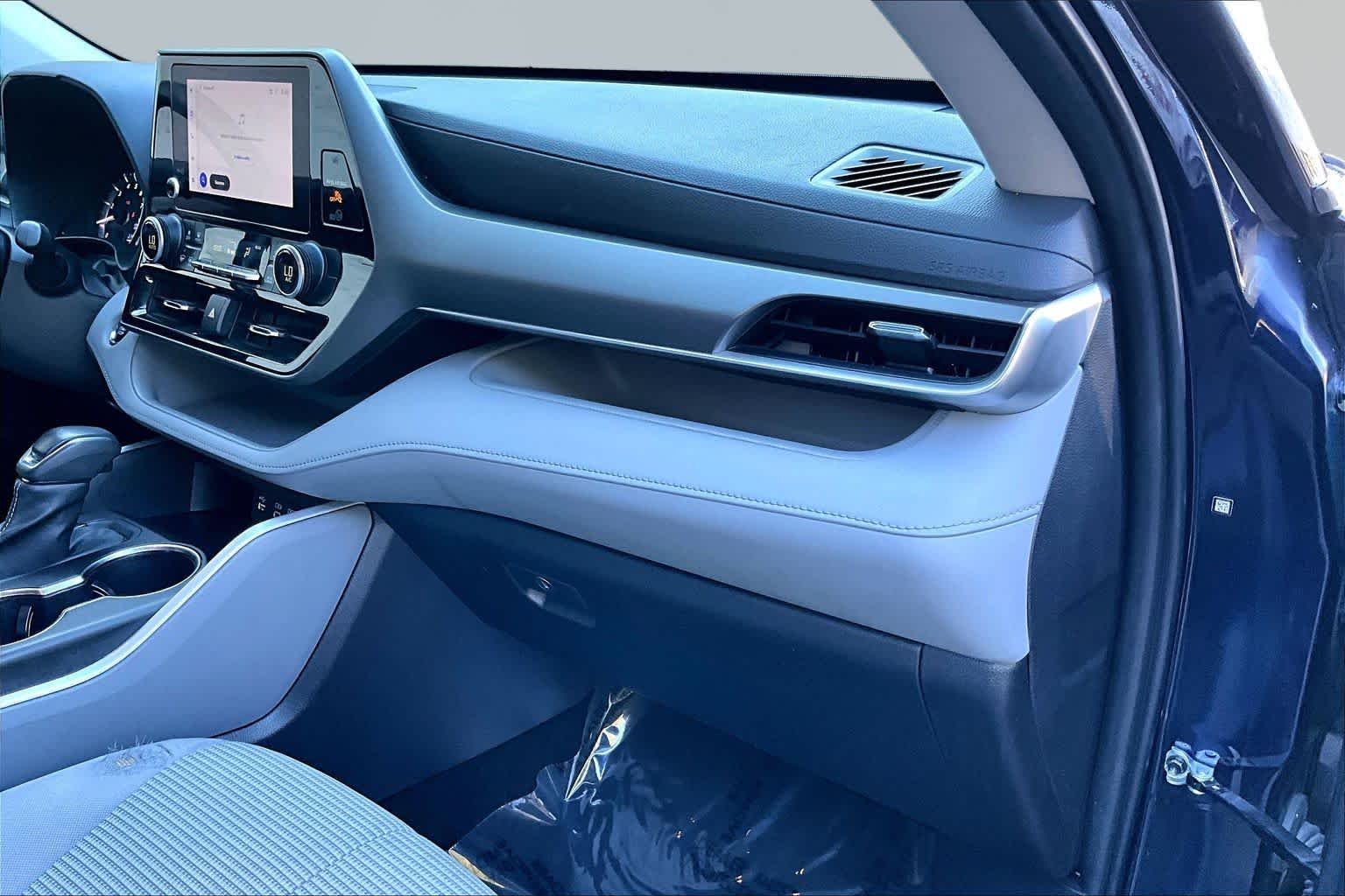 Used 2023 Blueprint Toyota LE image 19