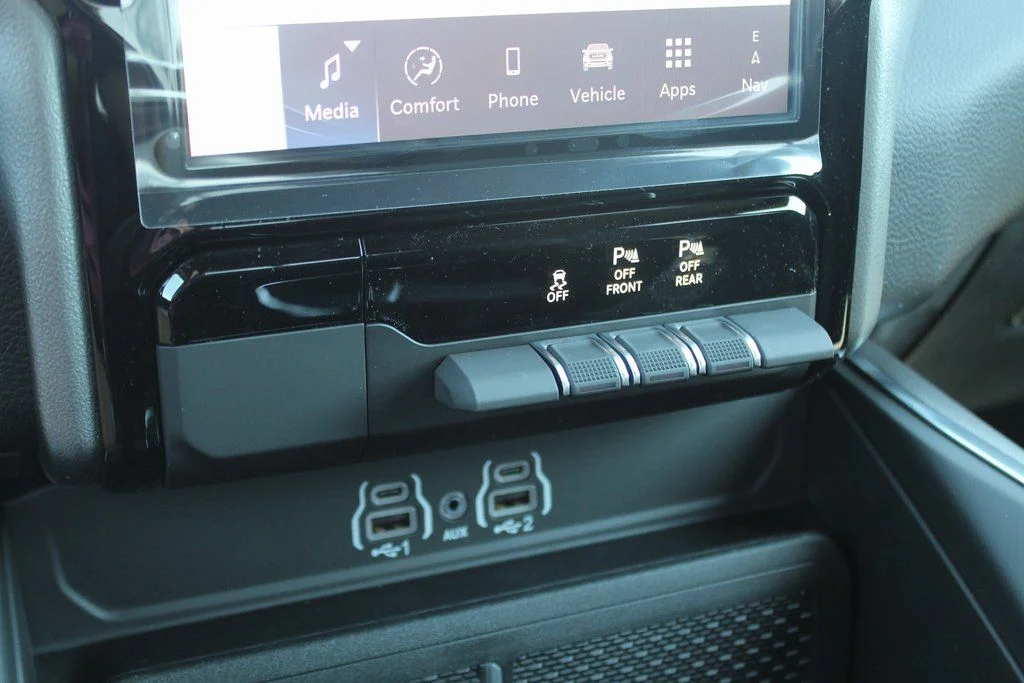 2025 RAM 1500 Big Horn/Lone Star - Photo 16
