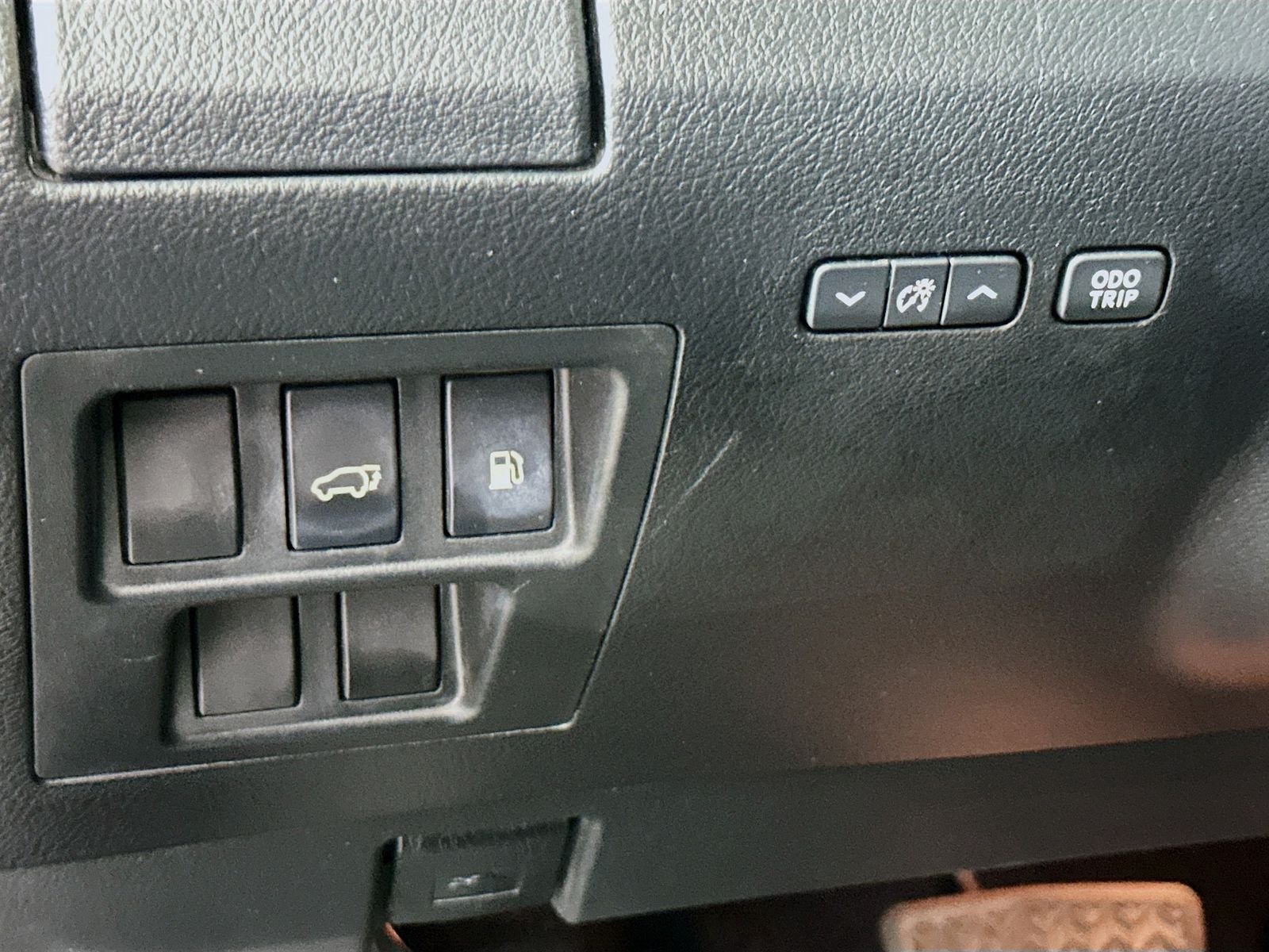 Used 2012 Gray Pearl Lexus 350 image 11