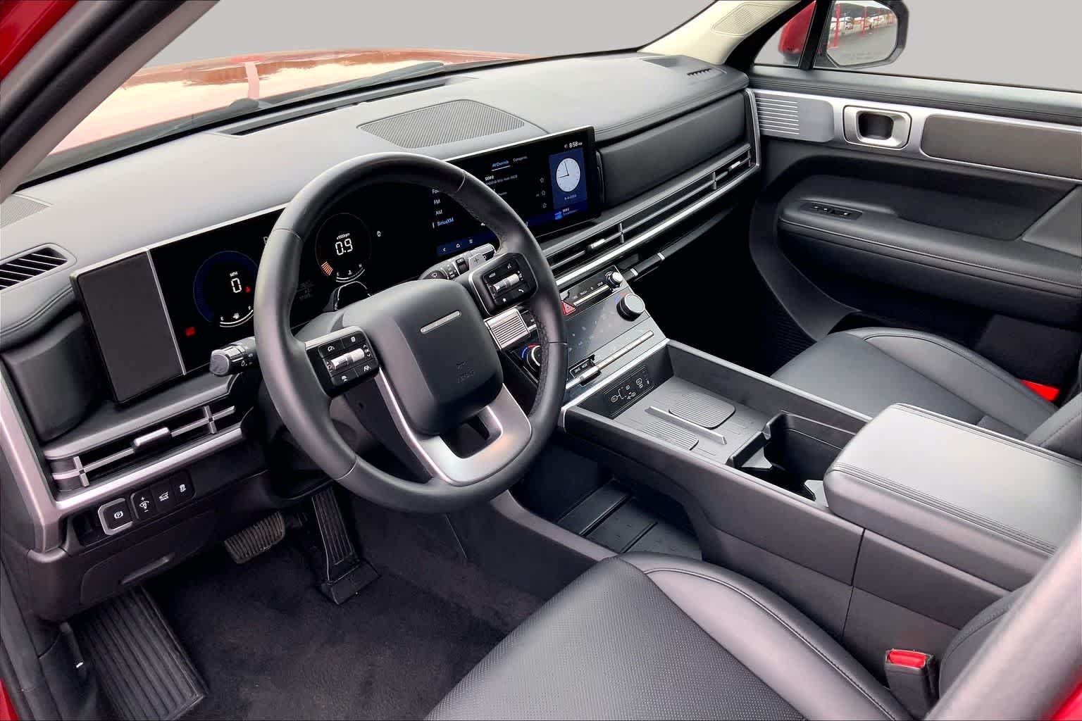 Used 2025 Ultimate Red Hyundai SEL image 18