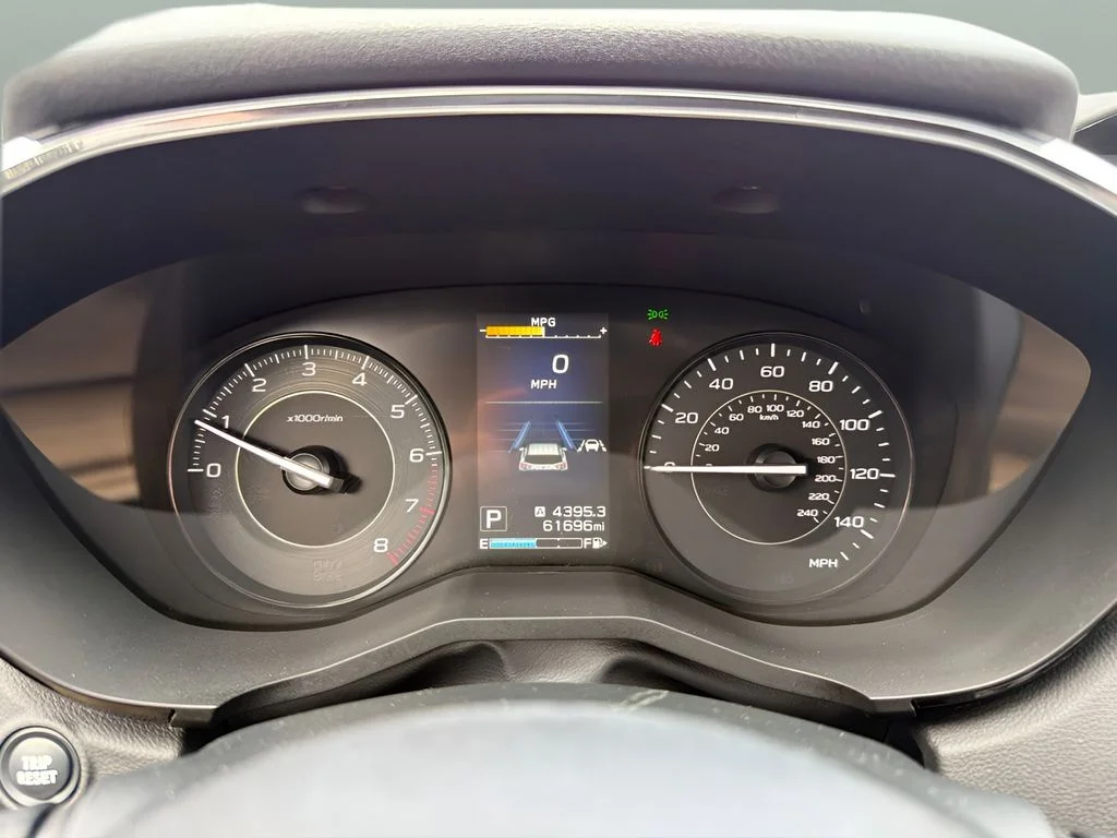 Used 2020 White Subaru Base image 12
