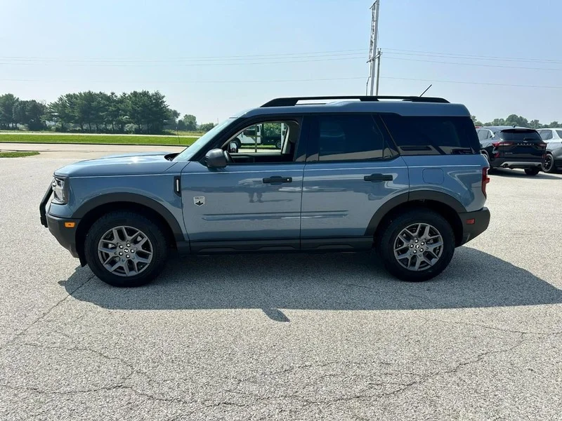 Used 2025 Velocity Blue Metallic Ford Big Bend 4x4 image 2