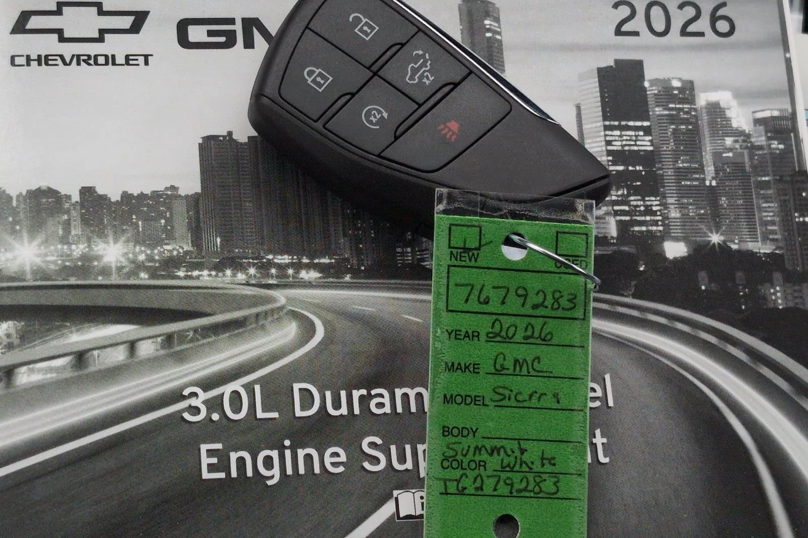 New 2026 Summit White GMC Elevation image 9