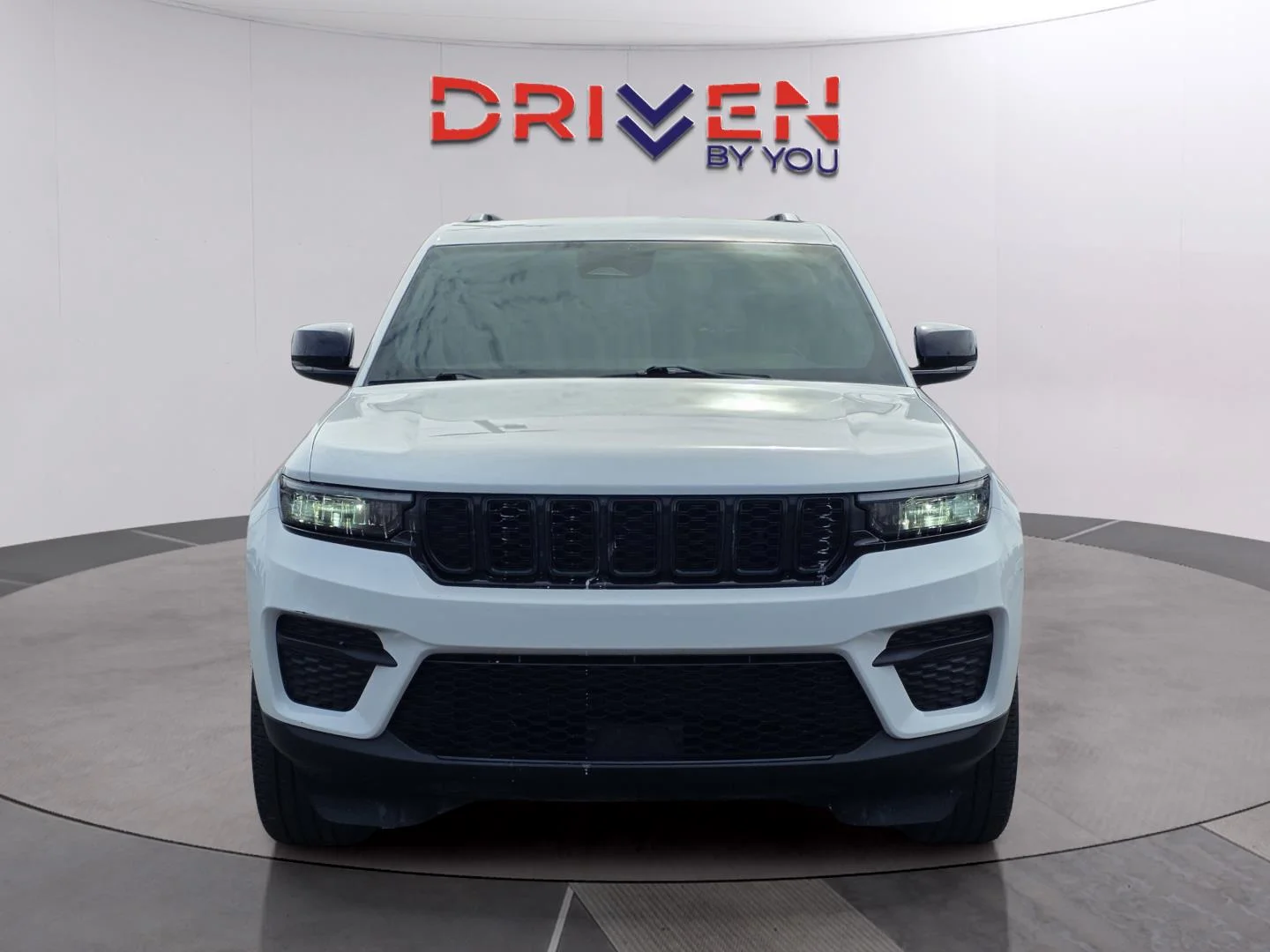 Used 2023 Bright White Clearcoat Jeep Altitude image 8