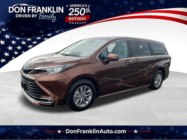 2024 Toyota Sienna XLE