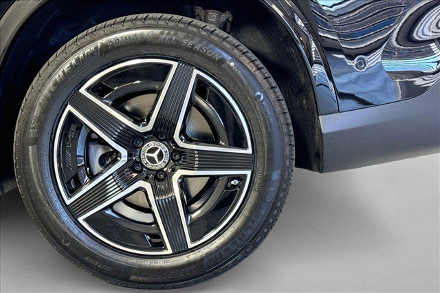 New 2027 Black Mercedes-Benz GLC 300 image 59