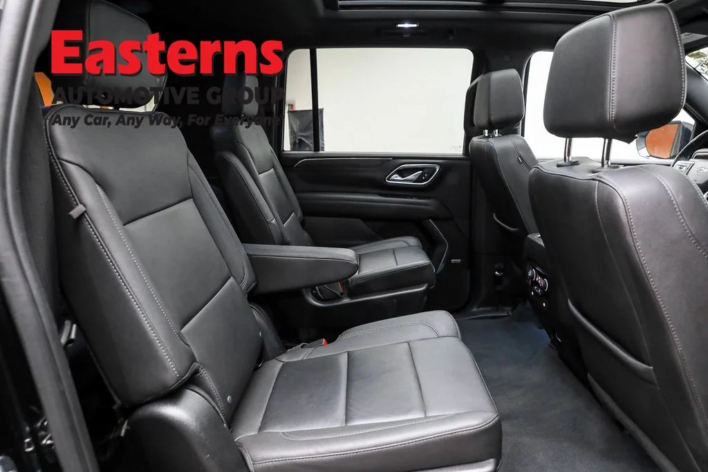 Used 2023 Black Chevrolet Z71 image 25