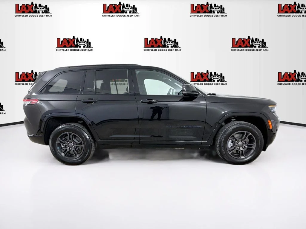 Used 2025 Black Jeep 4xe image 8