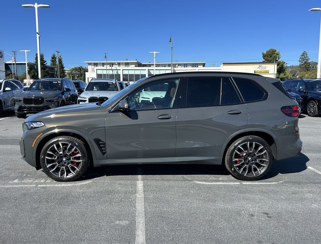 New 2026 Dravit Grey Metallic BMW xDrive40i image 2