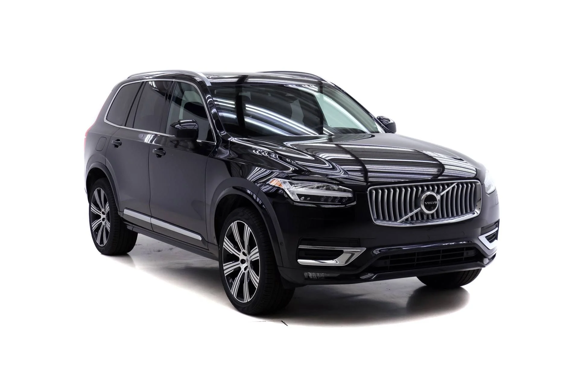 Certified Used 2023 Black Volvo Ultimate image 2
