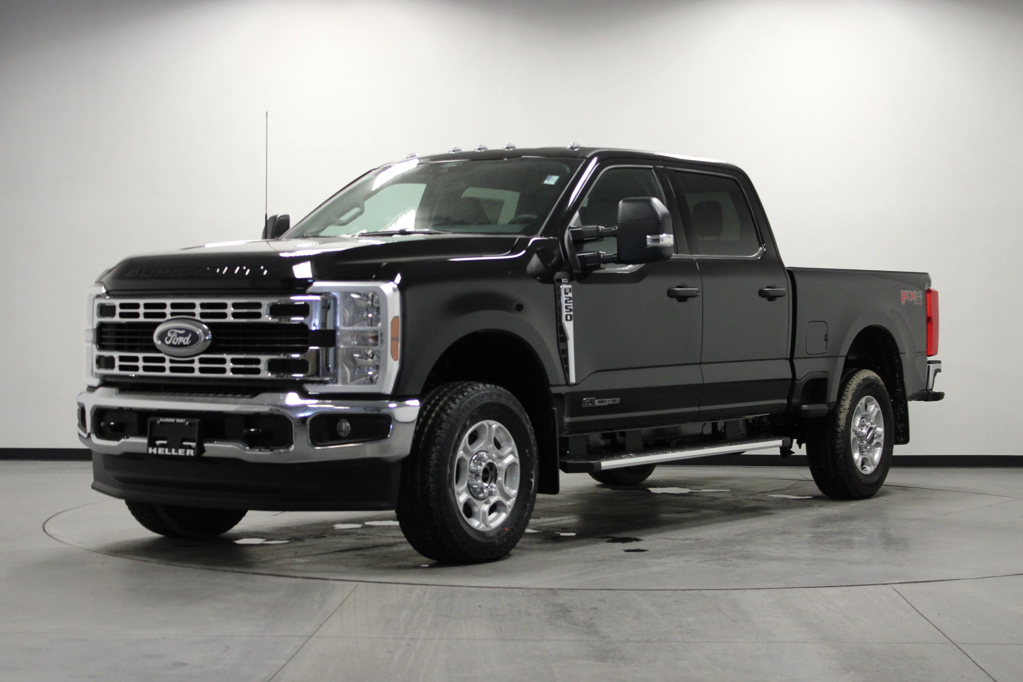 New 2026 Agate Black Metallic Ford F-250® XLT image 8