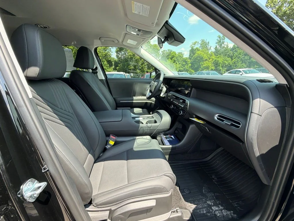 New 2026 Abyss Black Pearl Hyundai SEL image 9