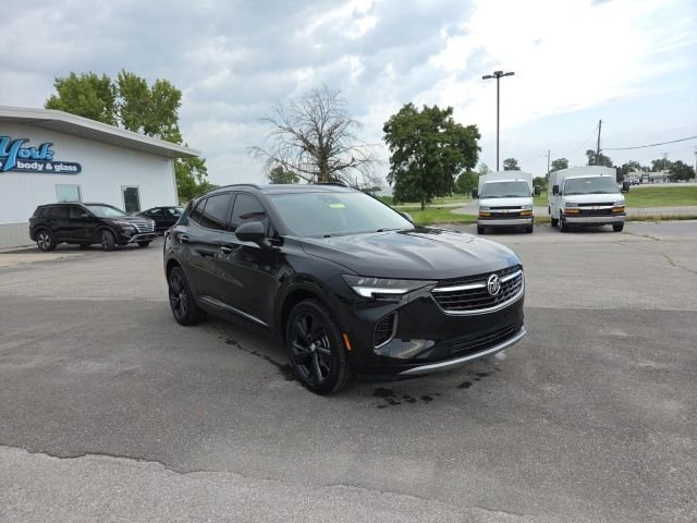 Used 2023 Black Buick Essence image 4