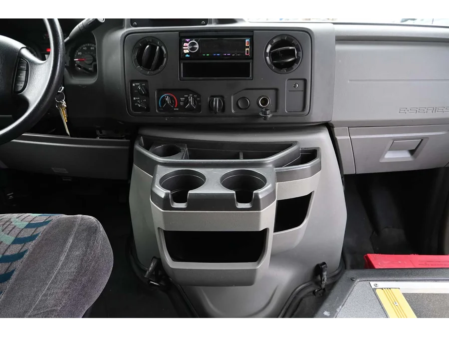 2016 Ford E-Series Cutaway Base - Photo 30