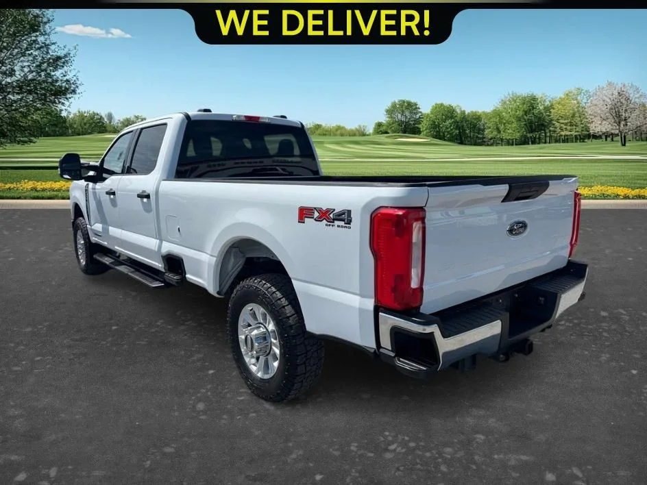 Used 2023 White Ford XLT image 7
