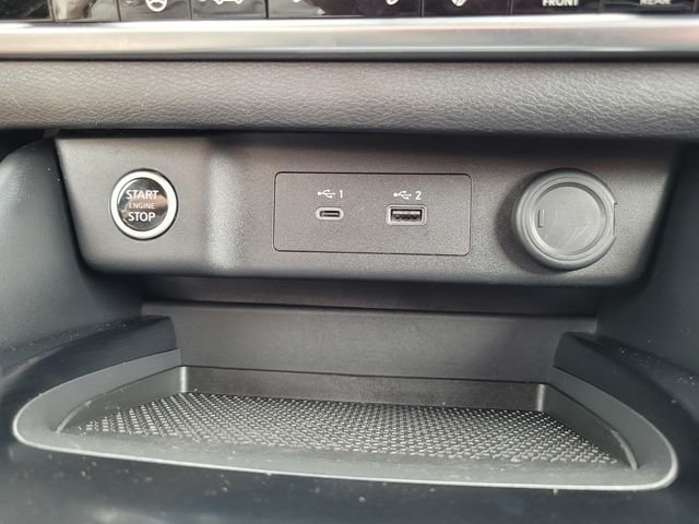 Used 2023 Gold Nissan SL image 26