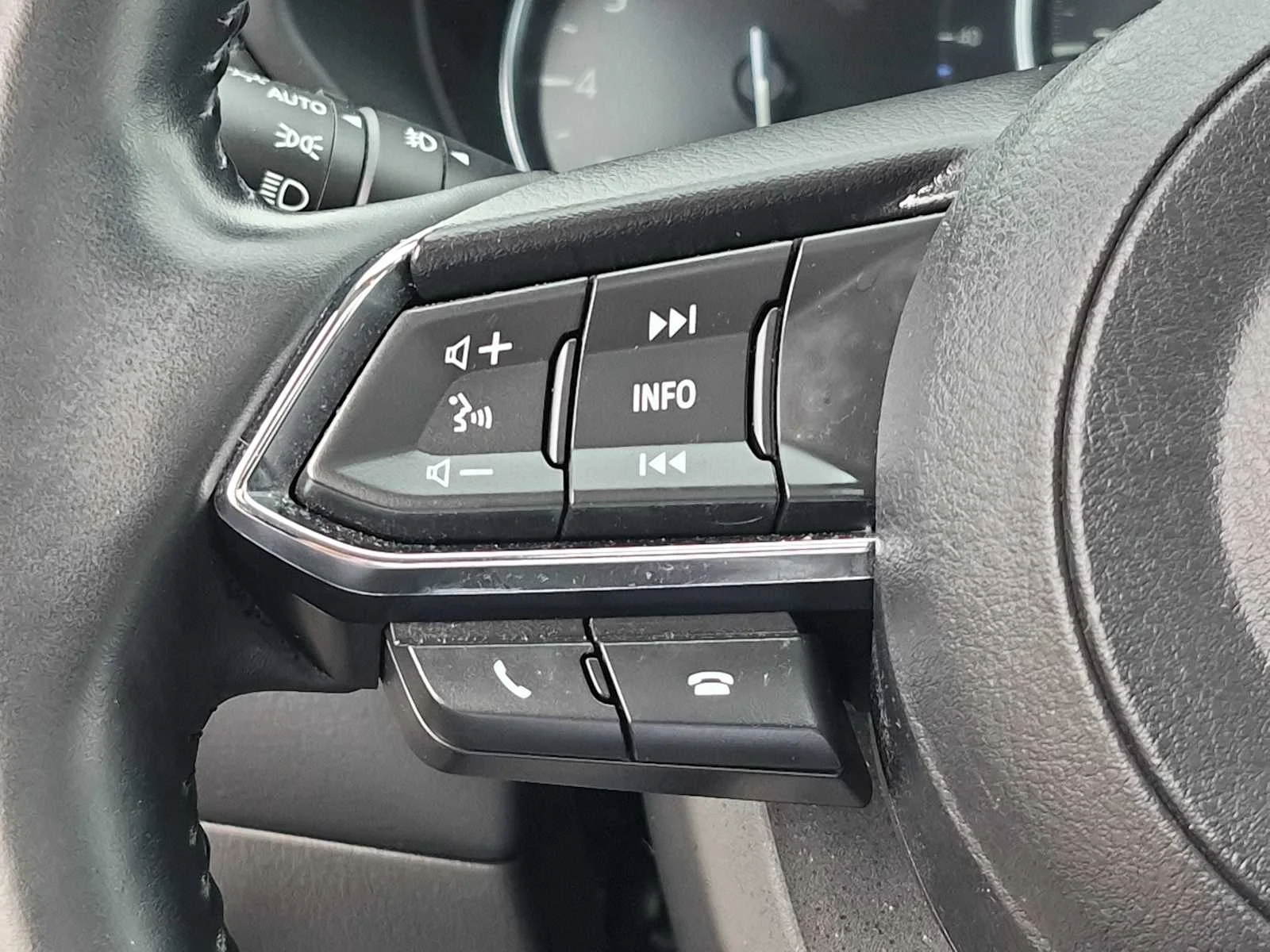 Used 2020 Deep Crystal Blue Mica Mazda Grand Touring image 25