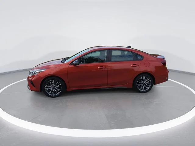 Used 2023 Red Kia GT-Line image 5