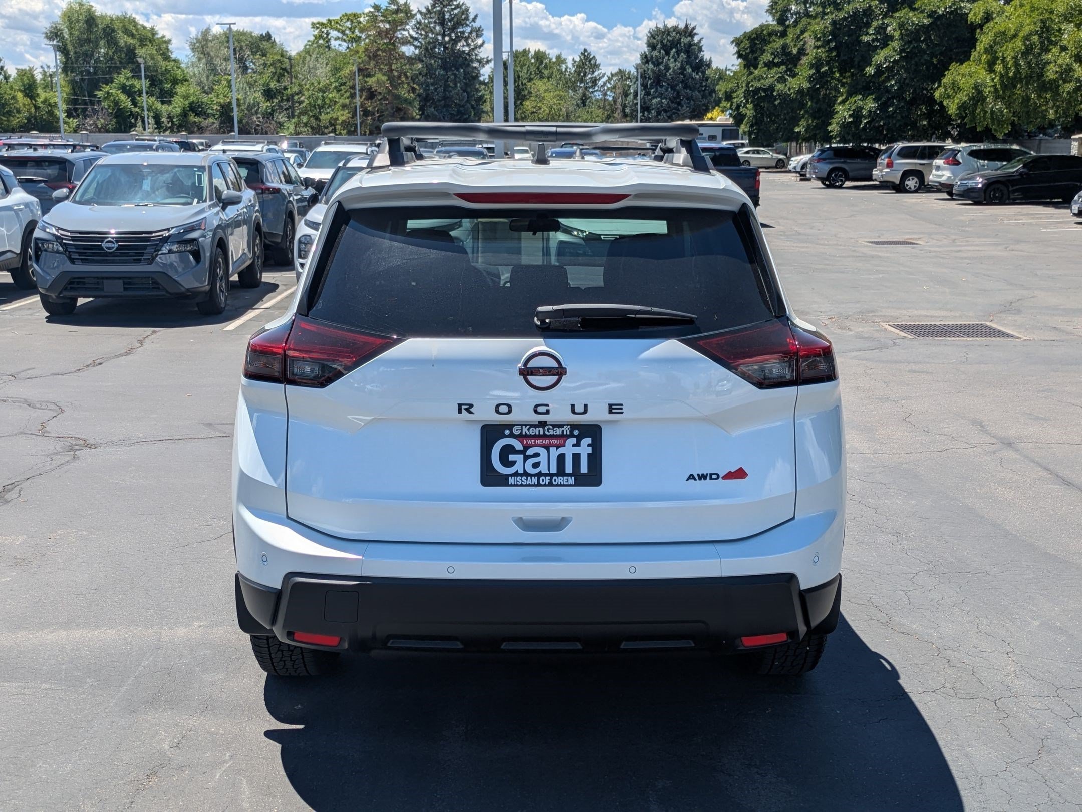New 2026 Everest White Pearl TriCoat Nissan Rock Creek® image 4