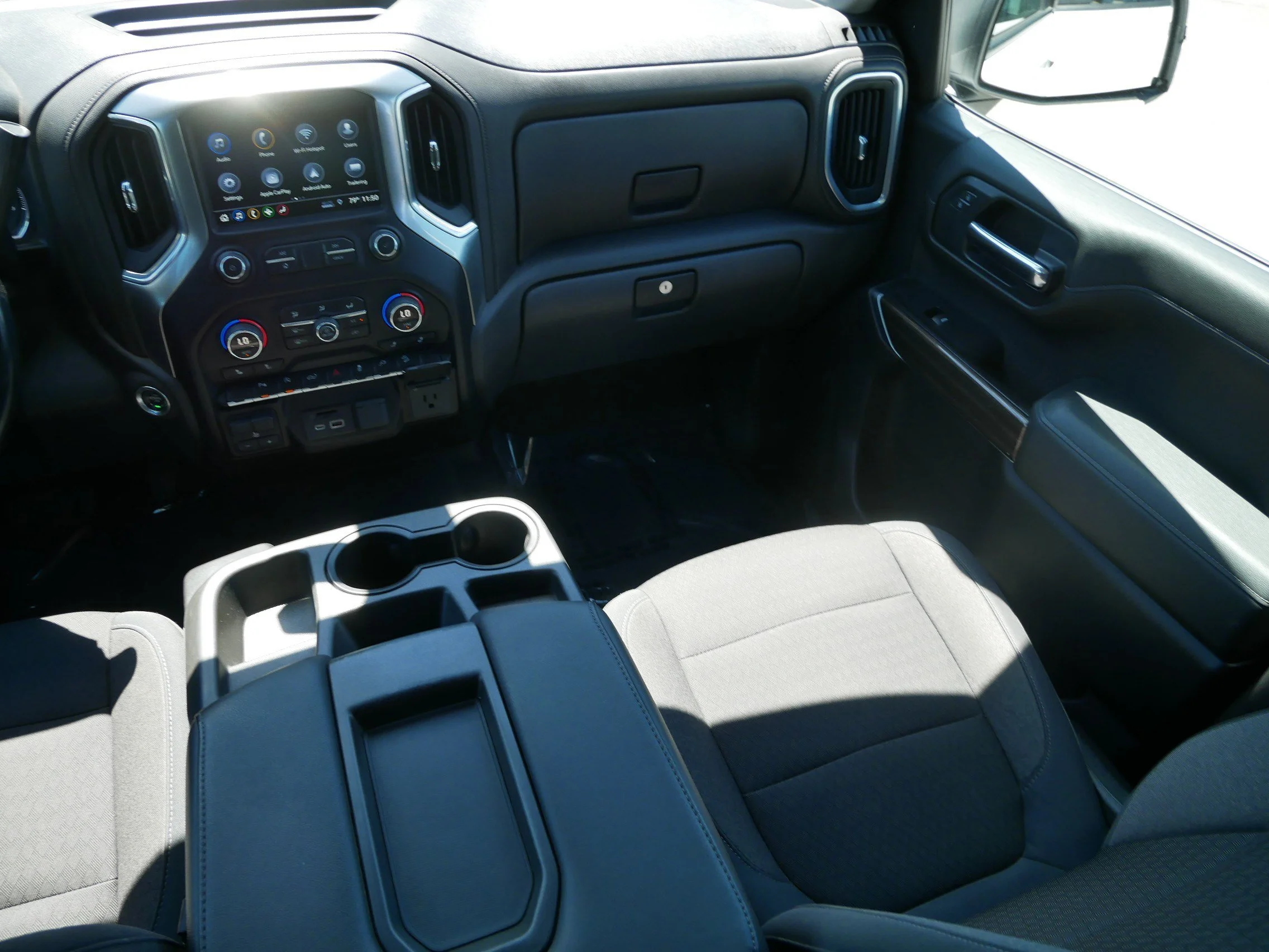 Used 2019 Summit White Chevrolet LT image 11