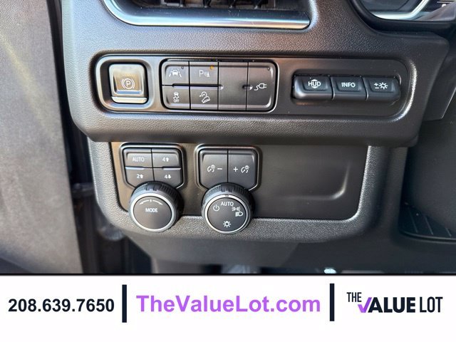 Used 2021  Chevrolet High Country image 27