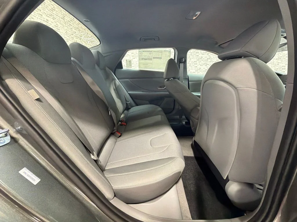 New 2026 Amazon Gray Hyundai SE image 12