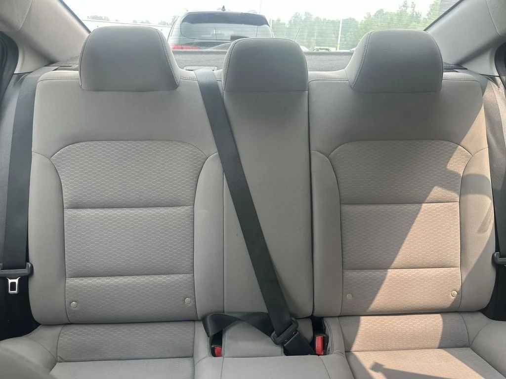 Used 2020 Silver Hyundai SEL image 13