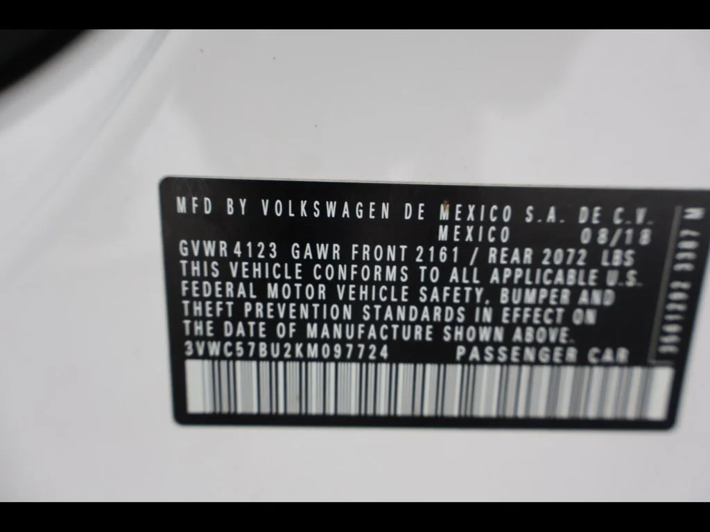 Used 2019 White Volkswagen 1.4T S image 28