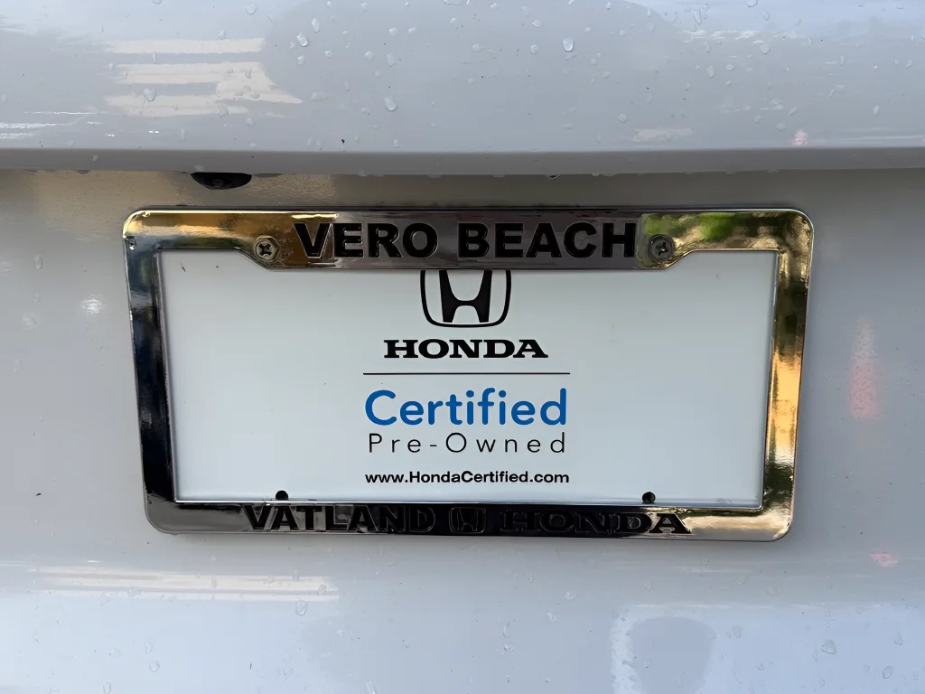 Used 2024 Platinum White Pearl Honda LX image 32