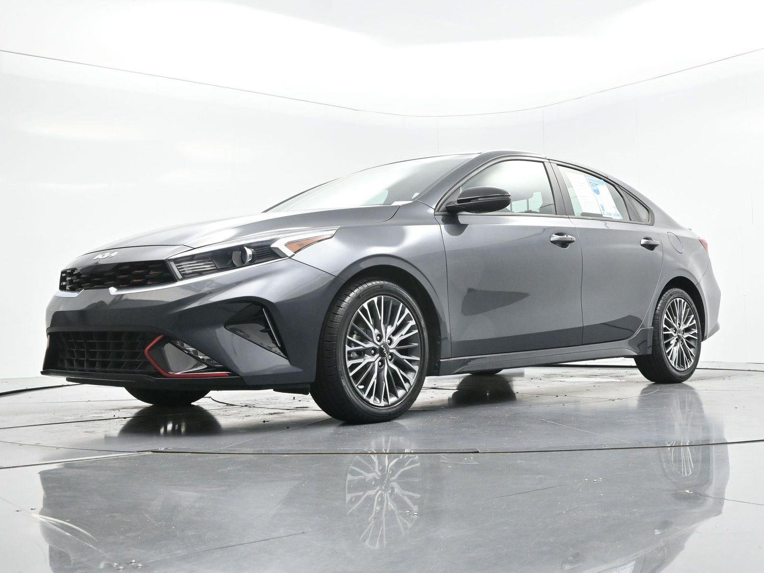Used 2022 Gravity Gray Kia GT-Line image 44