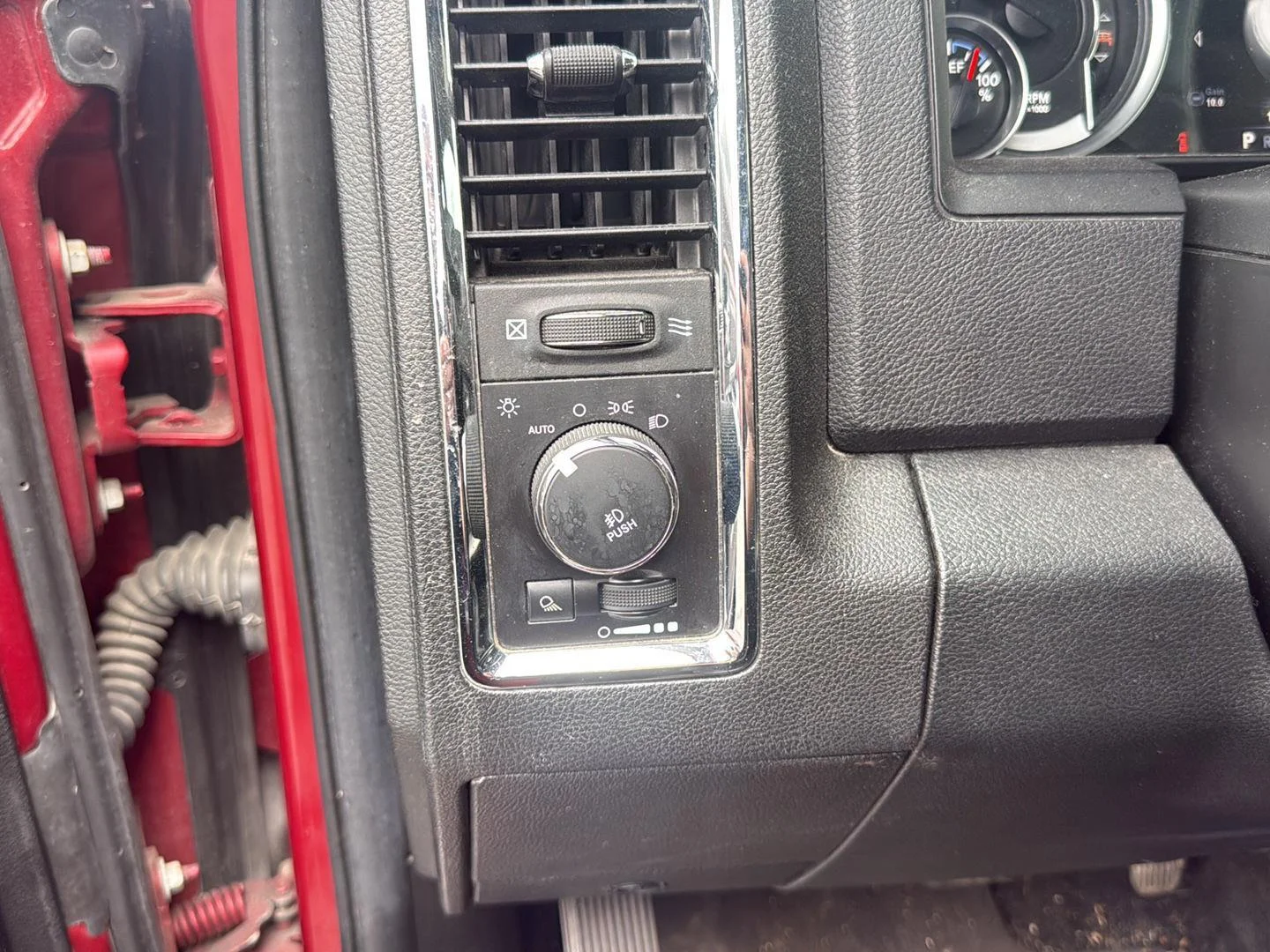Used 2015 Deep Cherry Red Crystal Pearlcoat Ram Laramie image 17