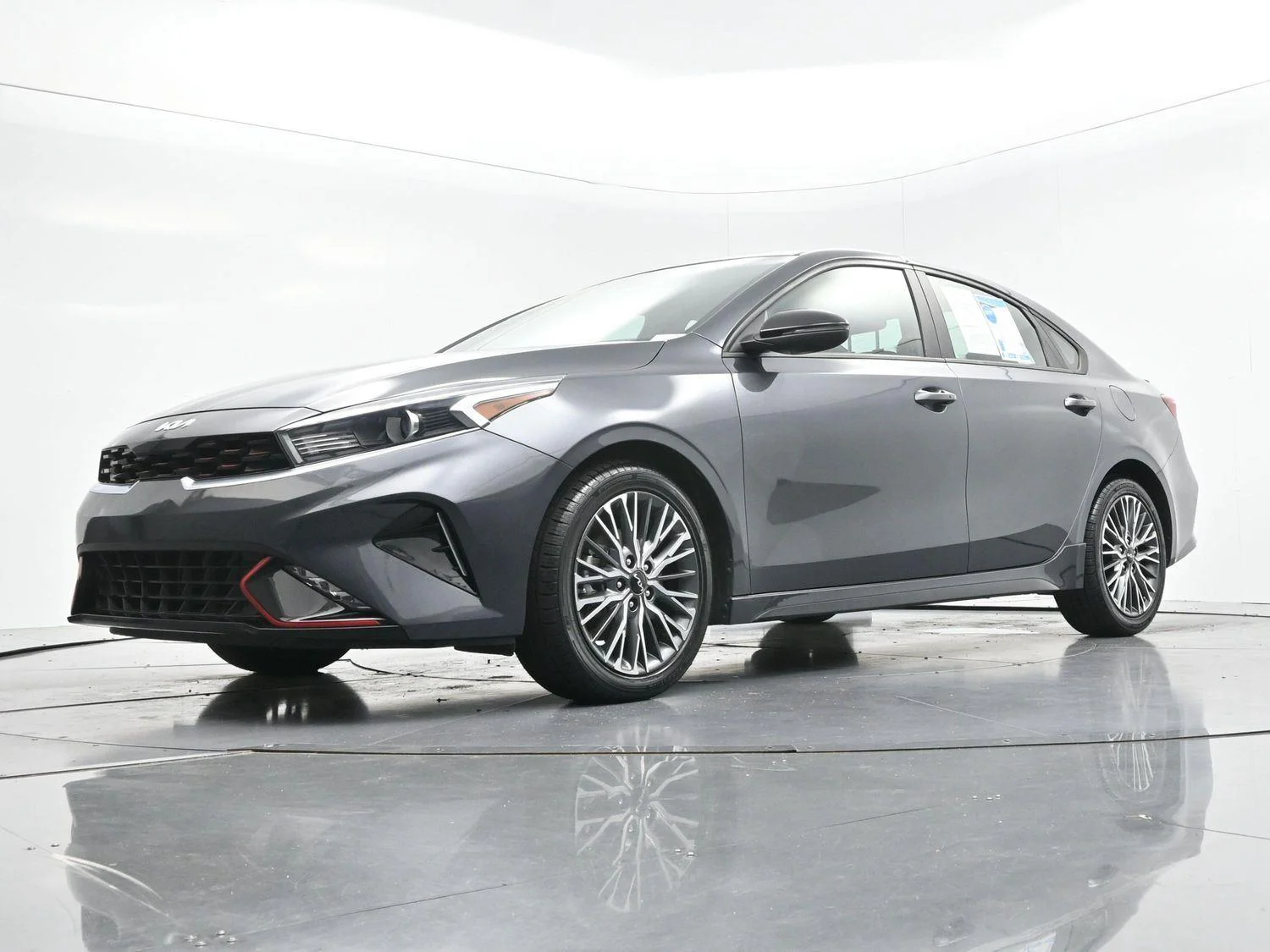 Used 2022 Gravity Gray Kia GT-Line image 44