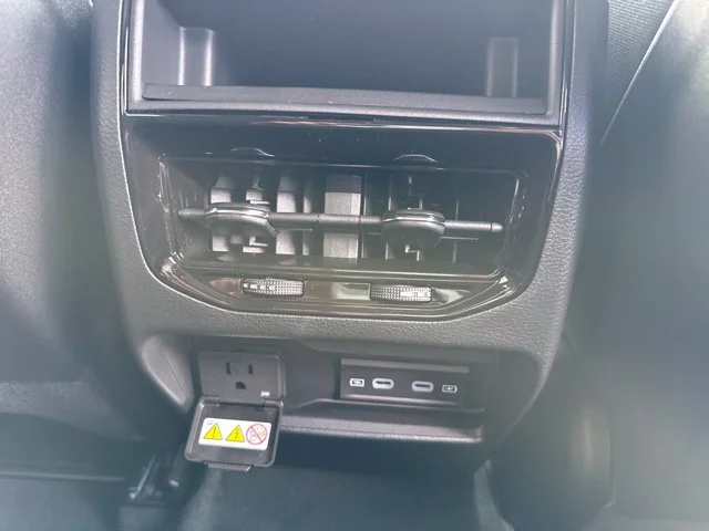 New 2027 Gray Jeep Limited image 33