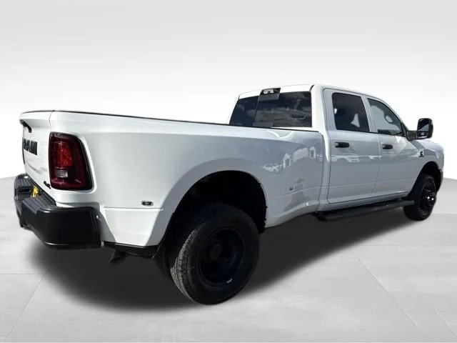 New 2026 Bright White Clear-Coat Exterior Paint RAM Tradesman image 7