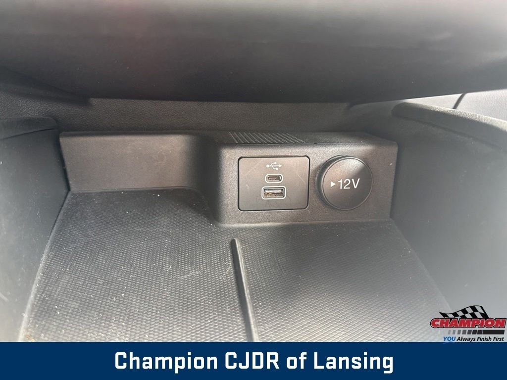 Used 2025 Gray Metallic Ford ST-Line Select image 25