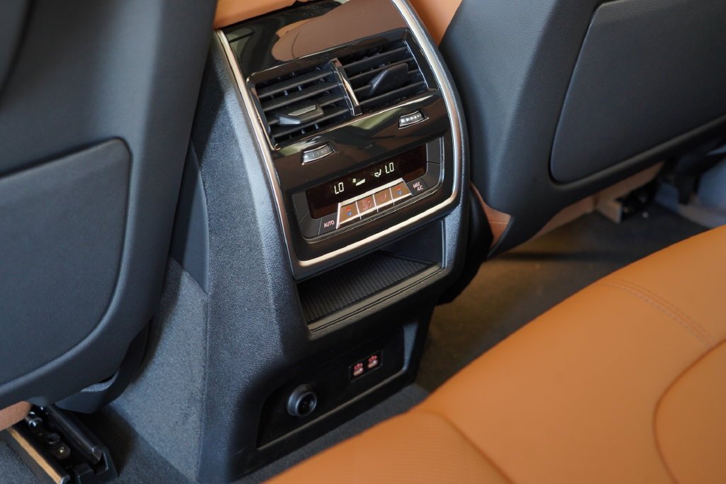 2026 BMW X5 50e - Photo 35