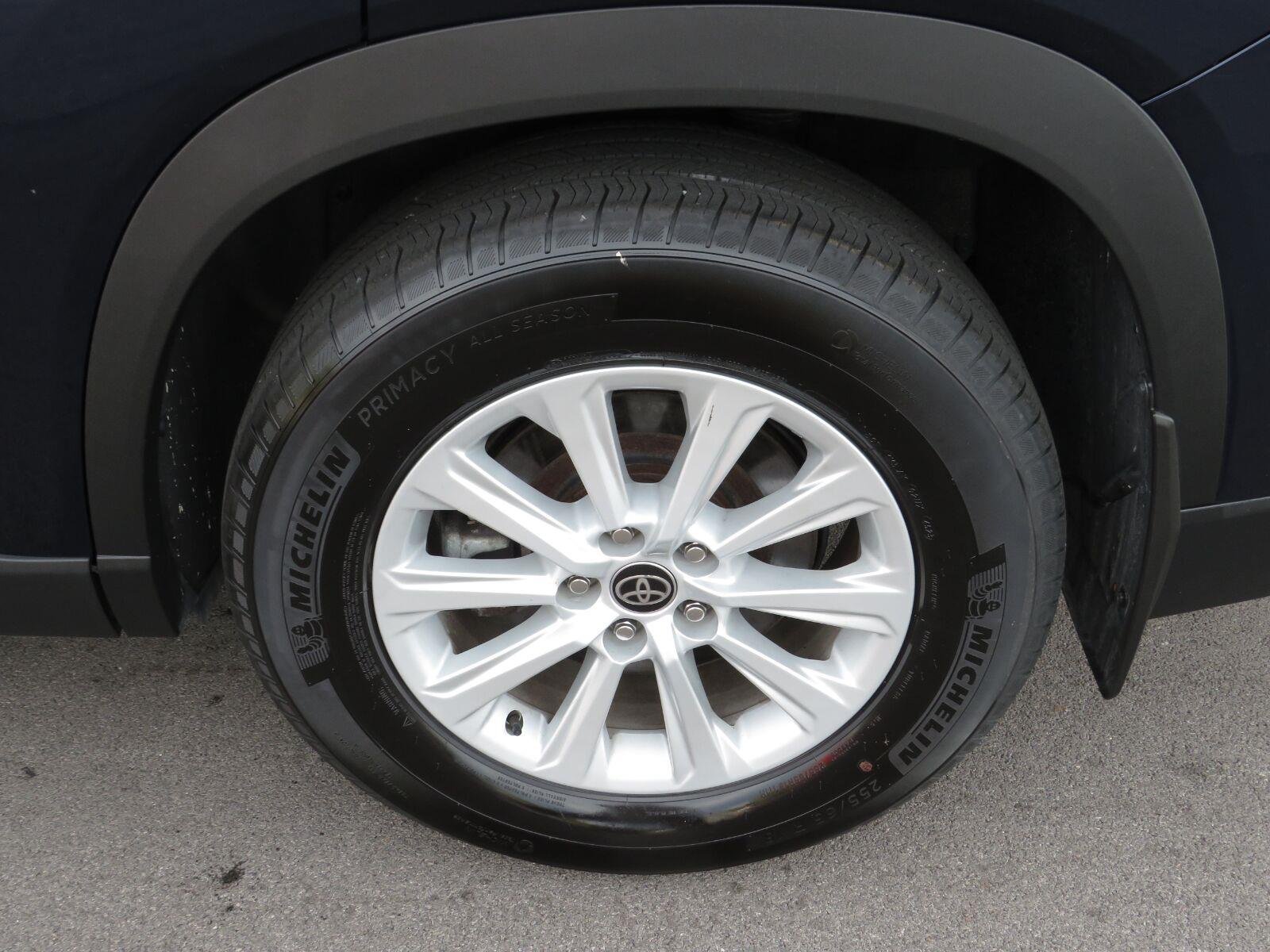 Used 2024 Blueprint Toyota XLE image 18